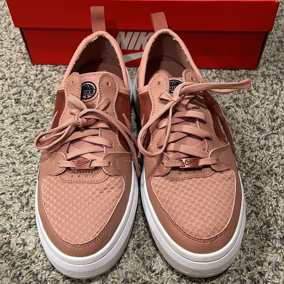 Pike Nikes! - Picture 4 of 5